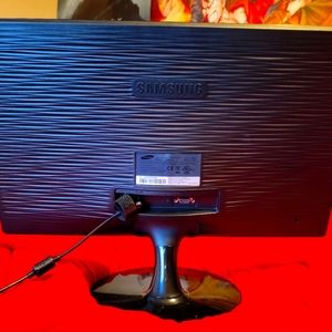 Samsung Monitor